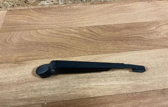 Ford Focus C-MAX Rear wiper blade arm 3m51817526 3M51