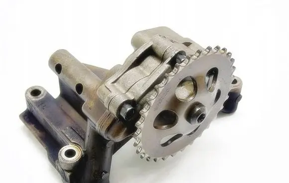 Volkswagen New Beetle Oil pump 06A115105B
