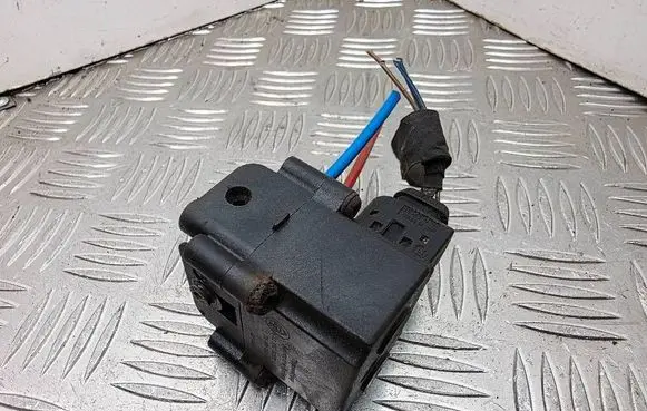 BMW 5 E60 E61 Air suspension valve block EBMV0020D
