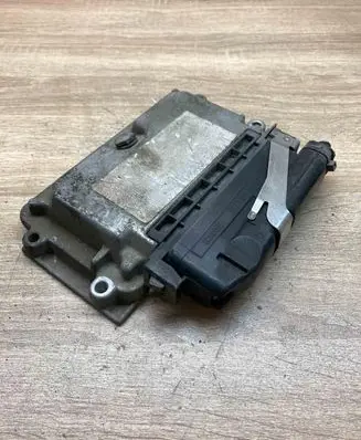 Peugeot 206 Engine control unit/module ECU 9633234280 0261206032