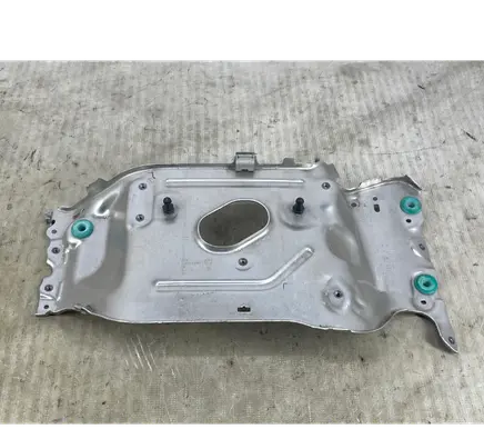 Other engine bay part
