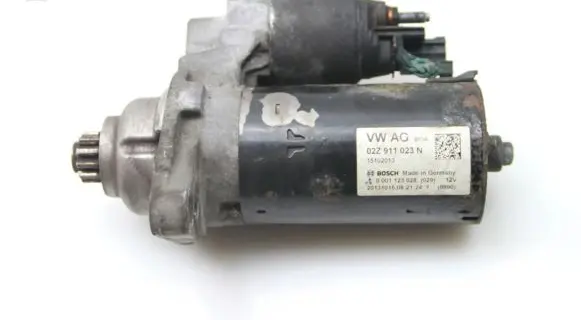 Volkswagen Golf VII Starter motor 02Z911023N