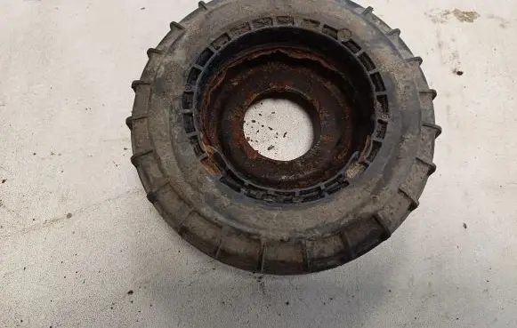 Honda Civic Coil spring mount 