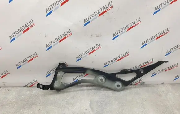 BMW 2 F46 Fender mounting bracket 7297200