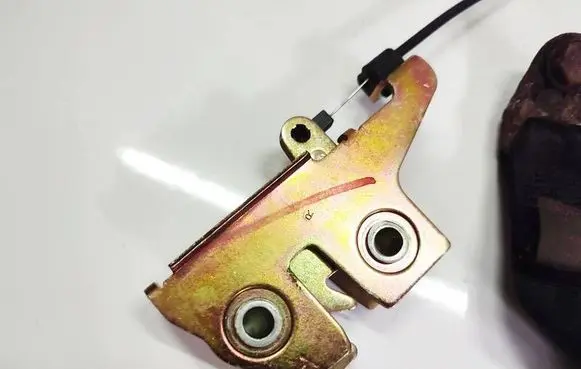 Nissan Primera Seat back rest lock catch 