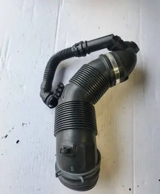 Air intake hose/pipe