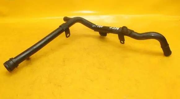 Volkswagen Golf V Engine coolant pipe/hose 038121065CS