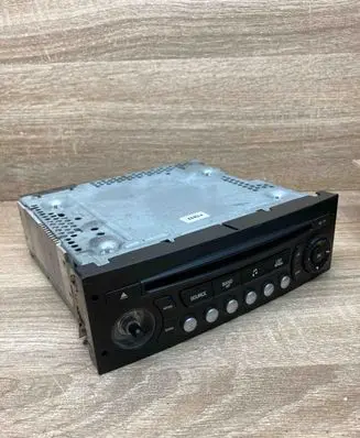 Peugeot Expert Radio/CD/DVD/GPS head unit 96750215XT