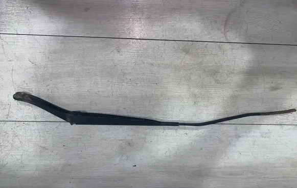 Renault Laguna III Front wiper blade arm 80017257