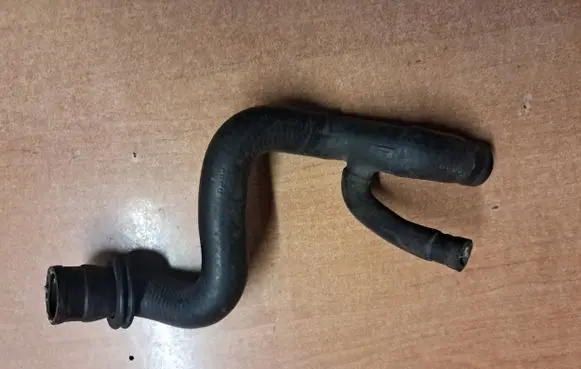Mercedes-Benz S W126 Engine coolant pipe/hose 1268322894