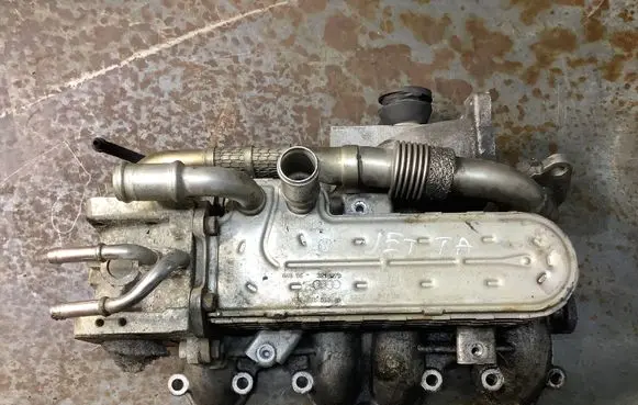 Volkswagen Jetta V Intake manifold 03G129713 036131 120506S1