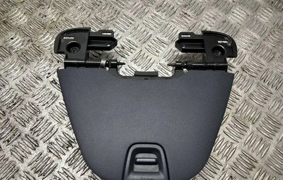 Jeep Cherokee Glove box