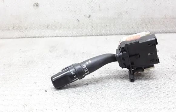 Toyota Avensis T250 Indicator stalk 173650