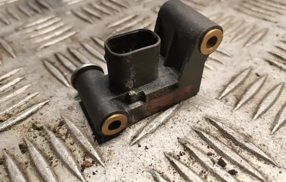 BMW 5 E60 E61 Airbag deployment crash/impact sensor 6977398