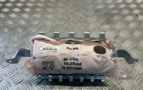 Nissan Qashqai Passenger airbag 308237220