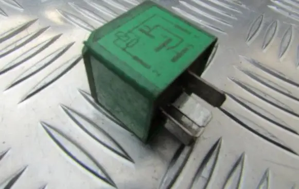 Ford Ka Other relay 93bg13a025ab v23136-a1-x32