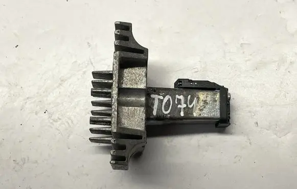 BMW 1 F20 F21 LED ballast control module 178422 17842200