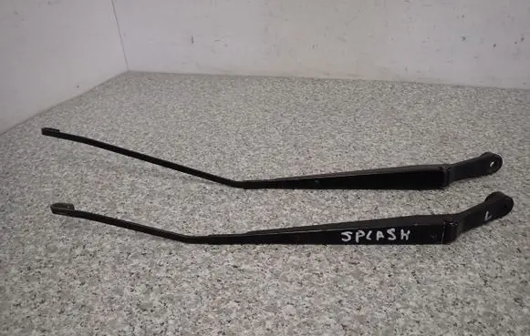 Suzuki Splash Front wiper blade arm 