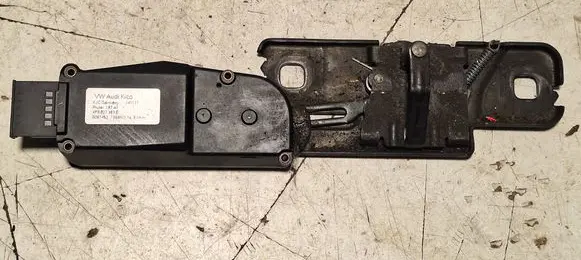 Audi Q7 4L Tailgate/trunk/boot lock/catch/latch 4F9827383E 141111 0087453
