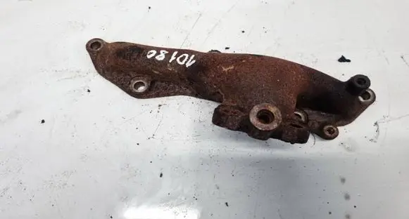 Toyota Yaris Exhaust manifold 