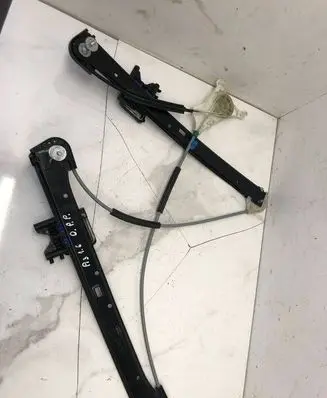 Audi A3 S3 8V Front window lifting mechanism without motor 8V4837462 A001390386 A001390384