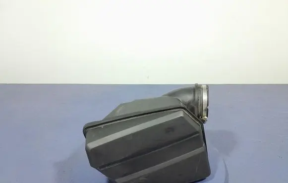 BMW Z4 E85 E86 Air filter box 