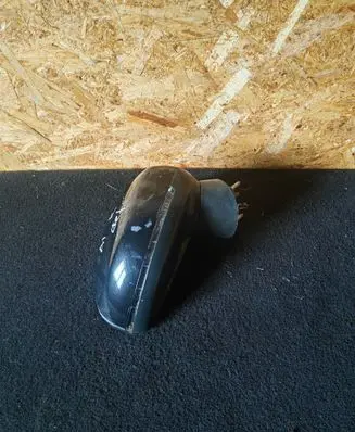 Audi A1 Front door electric wing mirror 