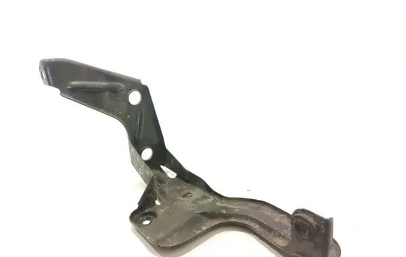 Audi A6 S6 C6 4F Intercooler pipe mounting bracket 4F0145814