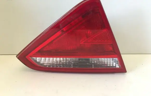 Audi A5 8T 8F Tailgate rear/tail lights 8T0945093
