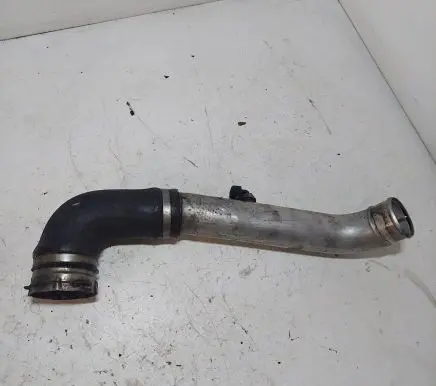 BMW 5 E60 E61 Intercooler hose/pipe 7790132