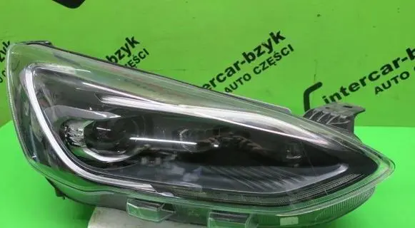 Ford Focus Headlight/headlamp JX7B13E016CE