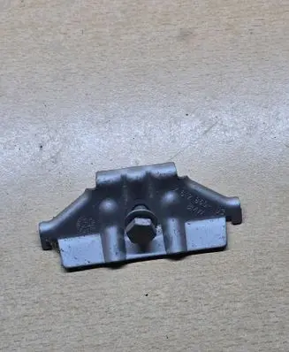BMW 4 F32 F33 Battery bracket 7612860