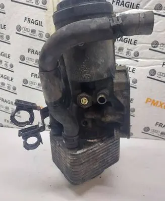 Volkswagen PASSAT B6 Oil filter cover 045115389J