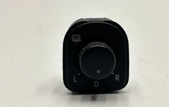 Volkswagen PASSAT B7 Wing mirror switch 1K0959565L