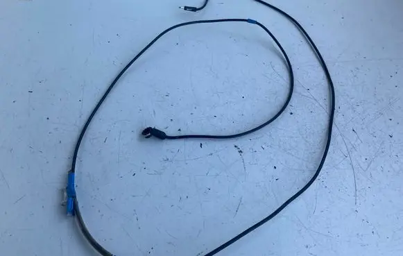 Toyota Avensis T220 Radio antenna 