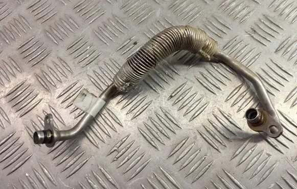 BMW X1 F48 F49 Oil fill pipe 7617532