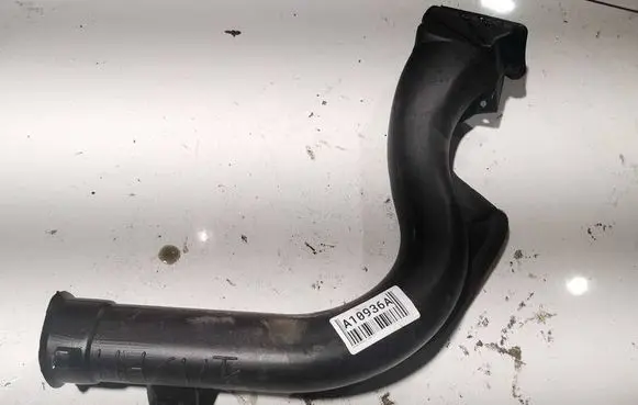 Mazda Premacy Air intake hose/pipe CB0760180