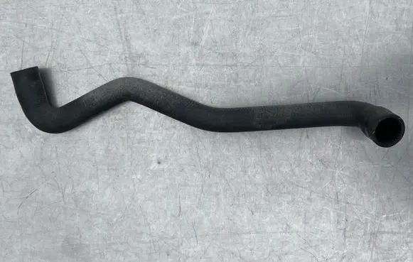 Mercedes-Benz E W210 Engine coolant pipe/hose 2105015482
