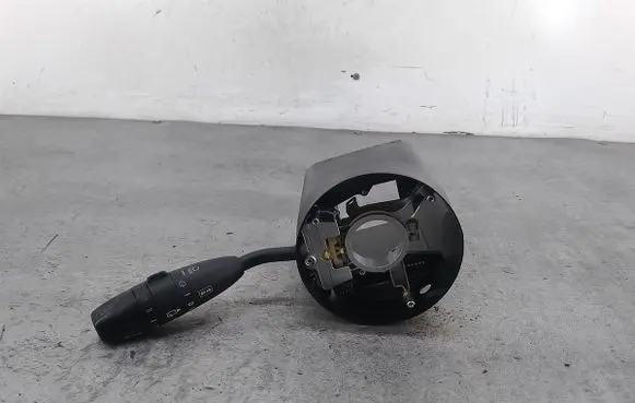 Mercedes-Benz B W245 Wiper turn signal indicator stalk/switch A1695450210
