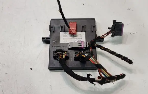 Audi A6 S6 C6 4F Comfort/convenience module 4F0907279 4F0910279D