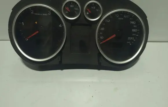 Audi A2 Speedometer (instrument cluster) 110080150003