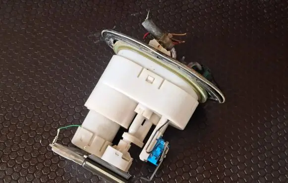 Hyundai Tucson JM In-tank fuel pump 311102E970 2000372140