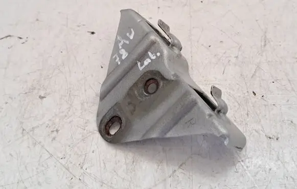 Headlight/headlamp mounting bracket