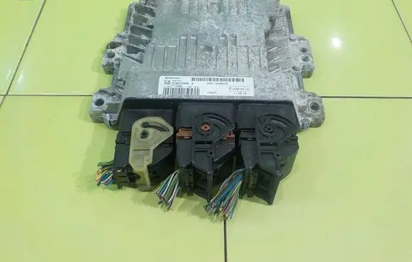 Ford Grand C-MAX Engine control unit/module AV6112A650GF 16AB23