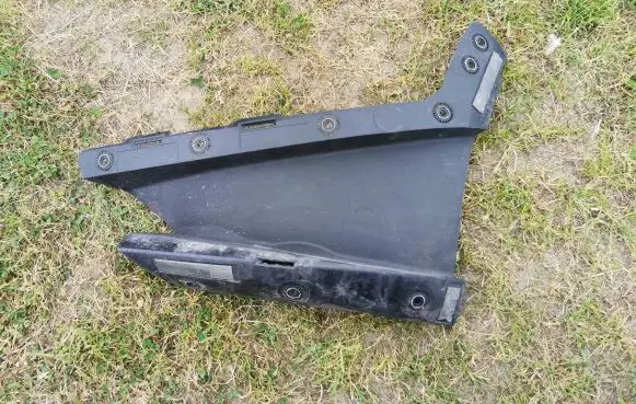 Tesla Model 3 Front bumper mounting bracket 1694325-00-G