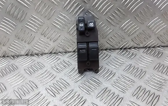 Toyota Yaris Electric window control switch 0114x2d