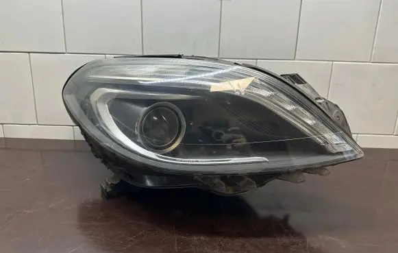 Mercedes-Benz B W246 W242 Headlight/headlamp A2468207461