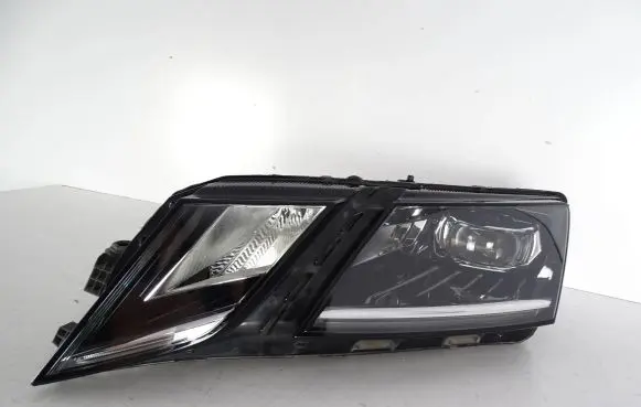 Skoda Octavia Mk3 (5E) Headlight/headlamp 5E1941015F