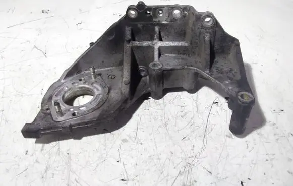 Mazda 6 Generator/alternator bracket RF7J