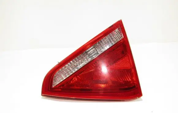 Audi A5 8T 8F Tailgate rear/tail lights 8T0945094